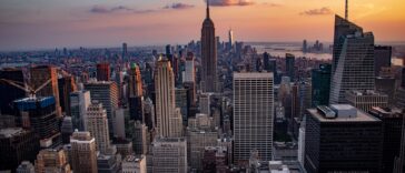Stock Market Surges: Key Insights for Investors Amid Economic Uncertainty
